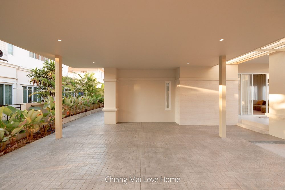 LINE_ALBUM_Pimuk 4_251224_21