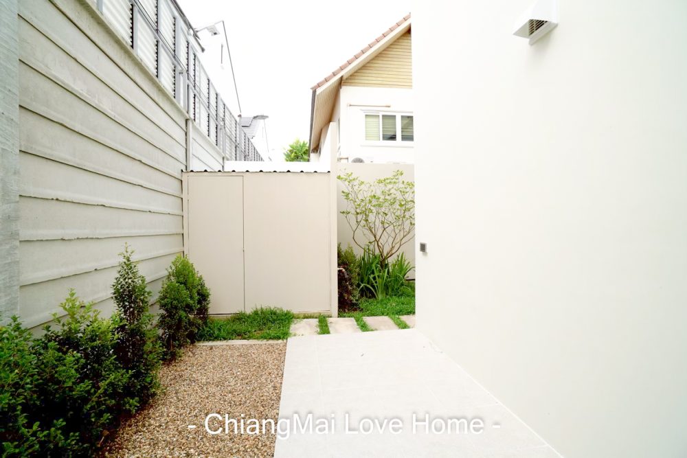 LINE_ALBUM_Pool Villa พฤกษาทอง 15.9 ล้าน_251222_35