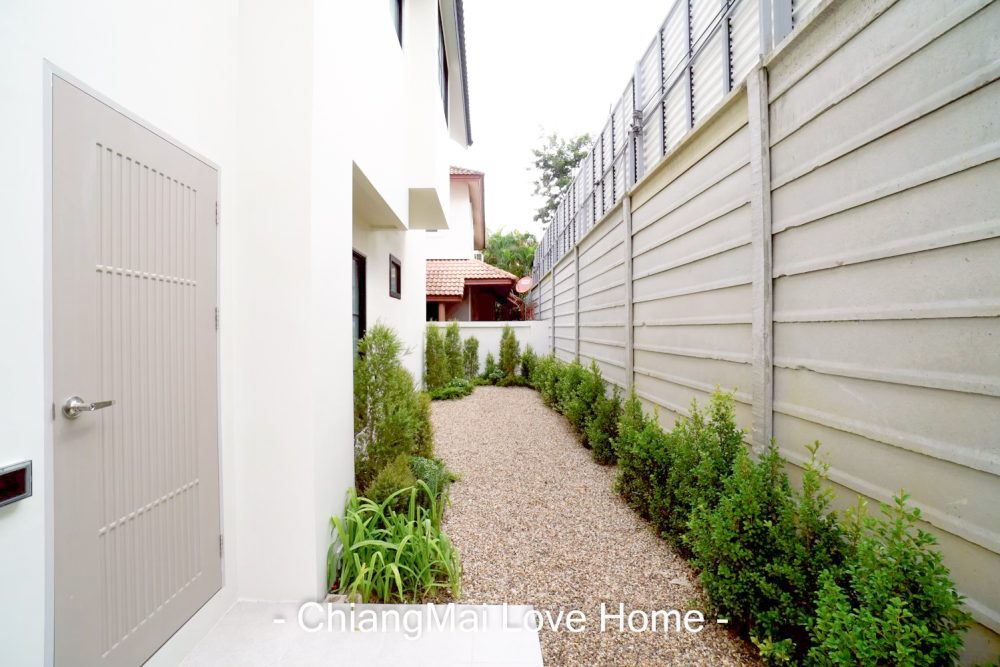 LINE_ALBUM_Pool Villa พฤกษาทอง 15.9 ล้าน_251222_37