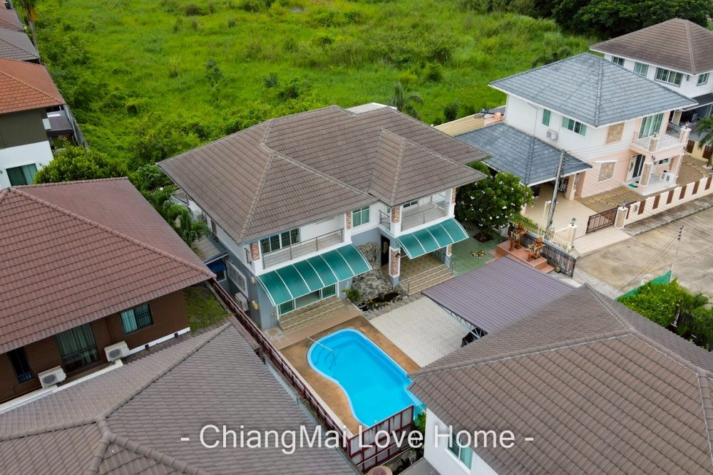 LINE_ALBUM_บ้าน Pool Villa หมู่บ้าน ธนาพร ปาร์คโฮม มีลาย_250806_1