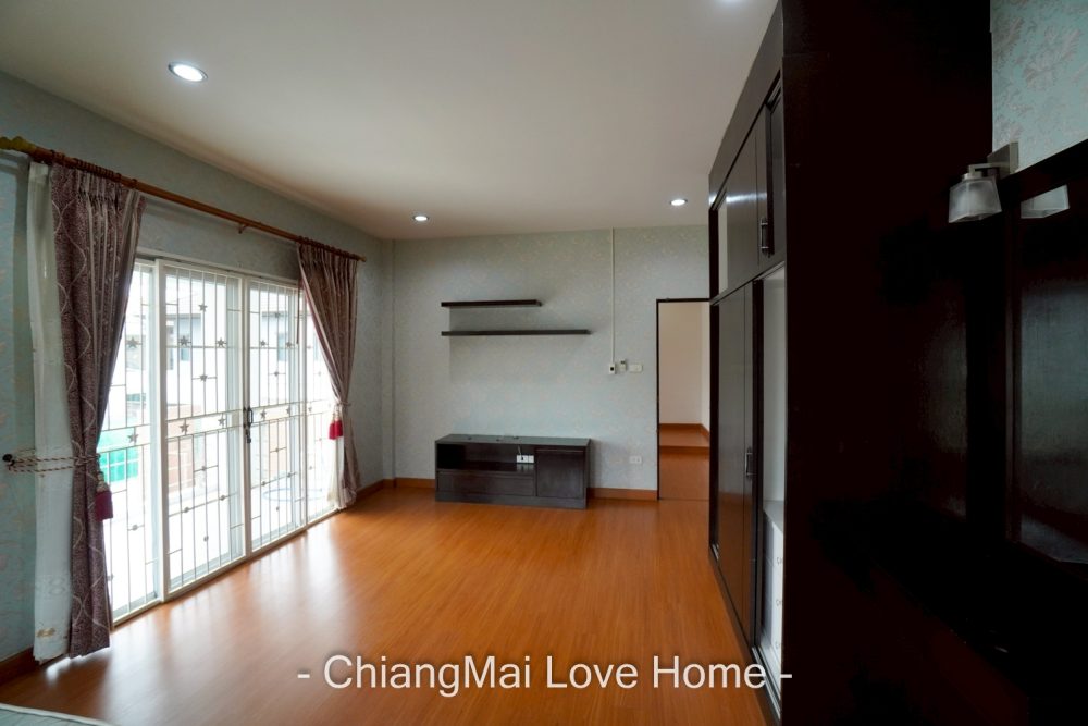 LINE_ALBUM_บ้าน Pool Villa หมู่บ้าน ธนาพร ปาร์คโฮม มีลาย_250806_20