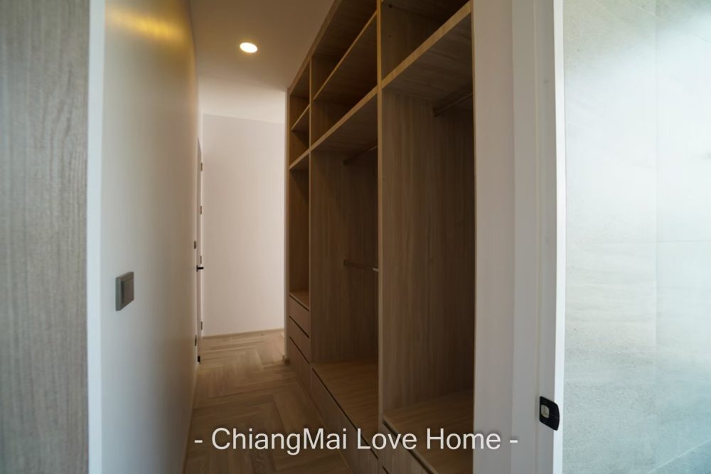 LINE_ALBUM_บ้านพี่อ้าย Pool Villa 11.79_251022_20