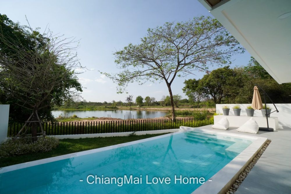 LINE_ALBUM_บ้านพี่อ้าย Pool Villa 11.79_251022_25